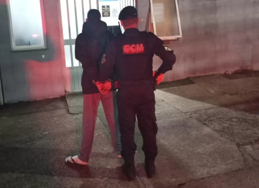 Adolescente foragido é apreendido com surdina automotiva em Novo Hamburgo