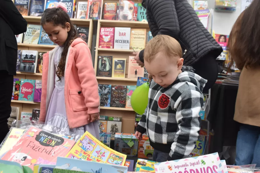 Feira do Livro de Dois Irmãos celebra tradição e inovação em sua 36ª edição