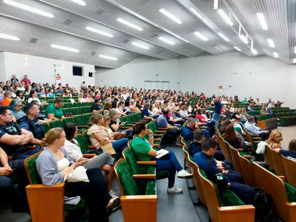 Ministério Público promove reuniões e apresenta projeto de prevenção à violência nas escolas da região de Novo Hamburgo